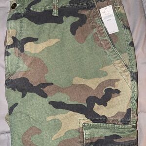 GAP Green and Brown Camouflage Cargo Pants